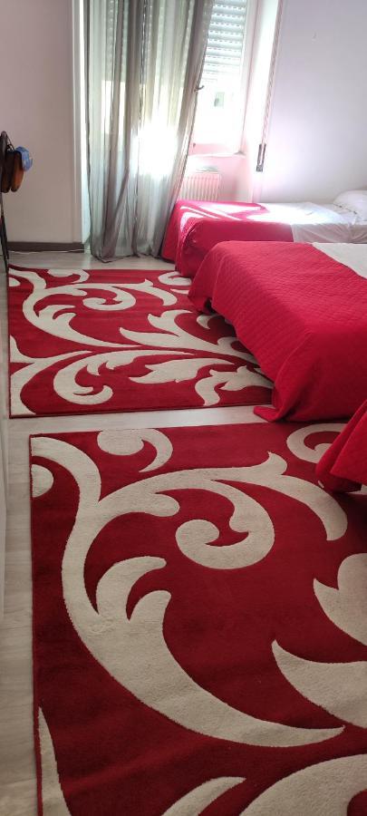 Bed and Breakfast Favorit Rzym Zewnętrze zdjęcie